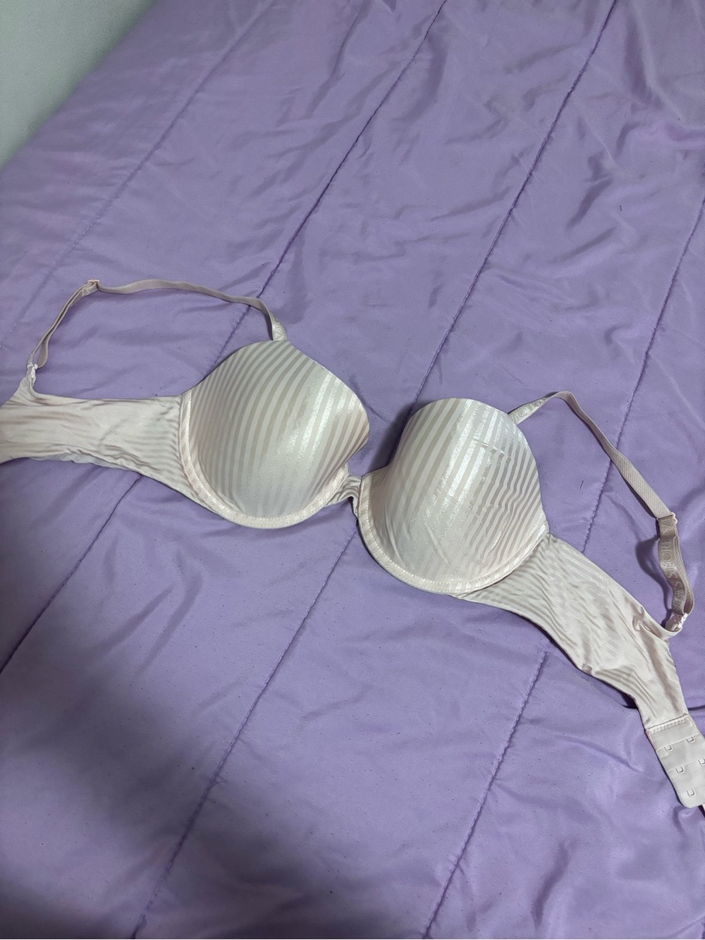 Victoria's Secret Pale Pink Striped T-Shirt Bra